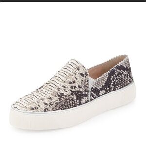 Stuart Weitzman Nuggets Snake Print
Shoes Slip on
